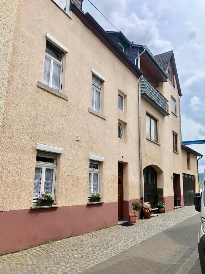 'Ferienhaus Mosel' Mit Kostenfreien Oepnv-Ticket Ирциг Экстерьер фото